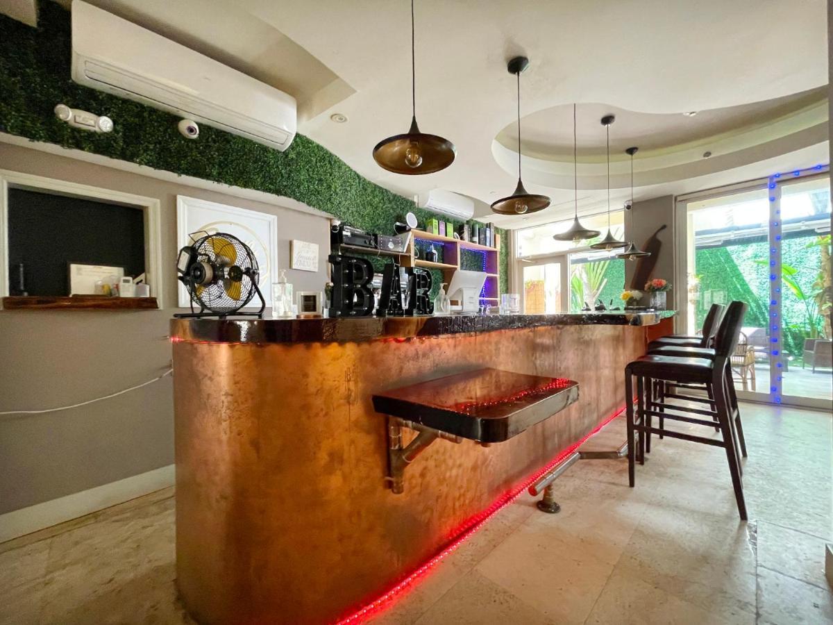 Apart-hotel Cento Collins By Mercury South Miami Beach